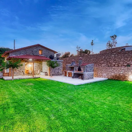 Cloud 9 With Garden Near The Sea Holiday home