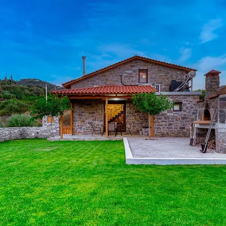 Cloud 9 With Garden Near The Sea Tatil Evi Agia Pelagia